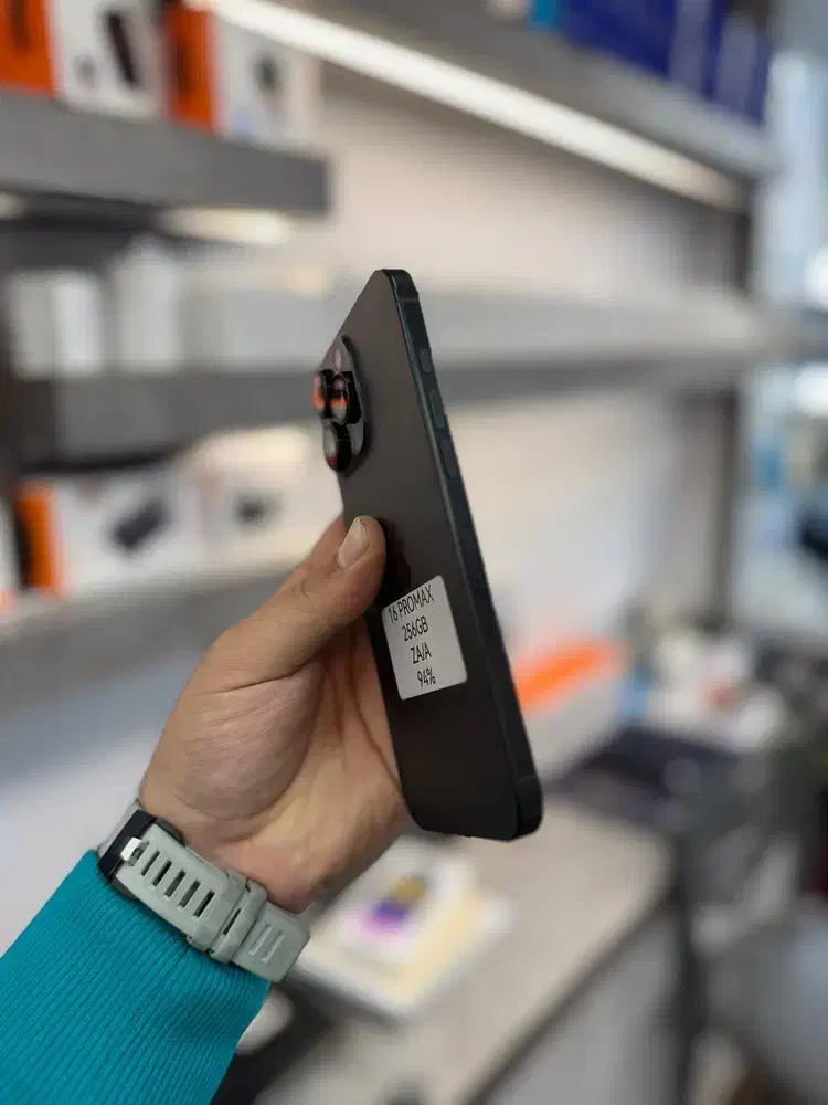 آیفون iphone 16promax ZA/A|موبایل|شیراز, زند|دیوار