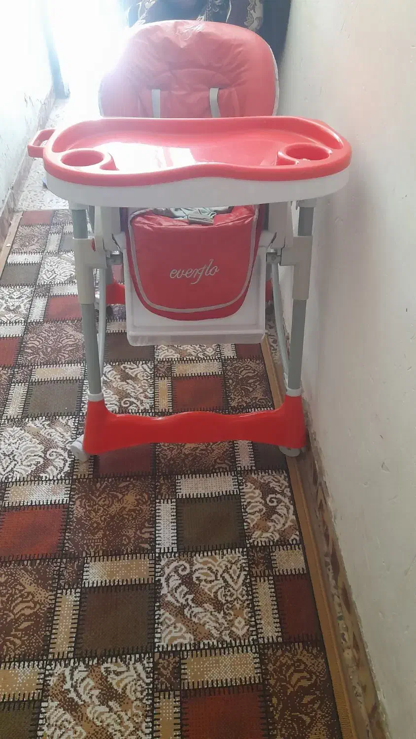 کریر نو نو با صندلی نهار خوری  بچه نونو|اسباب و اثاث بچه|بروجرد, |دیوار