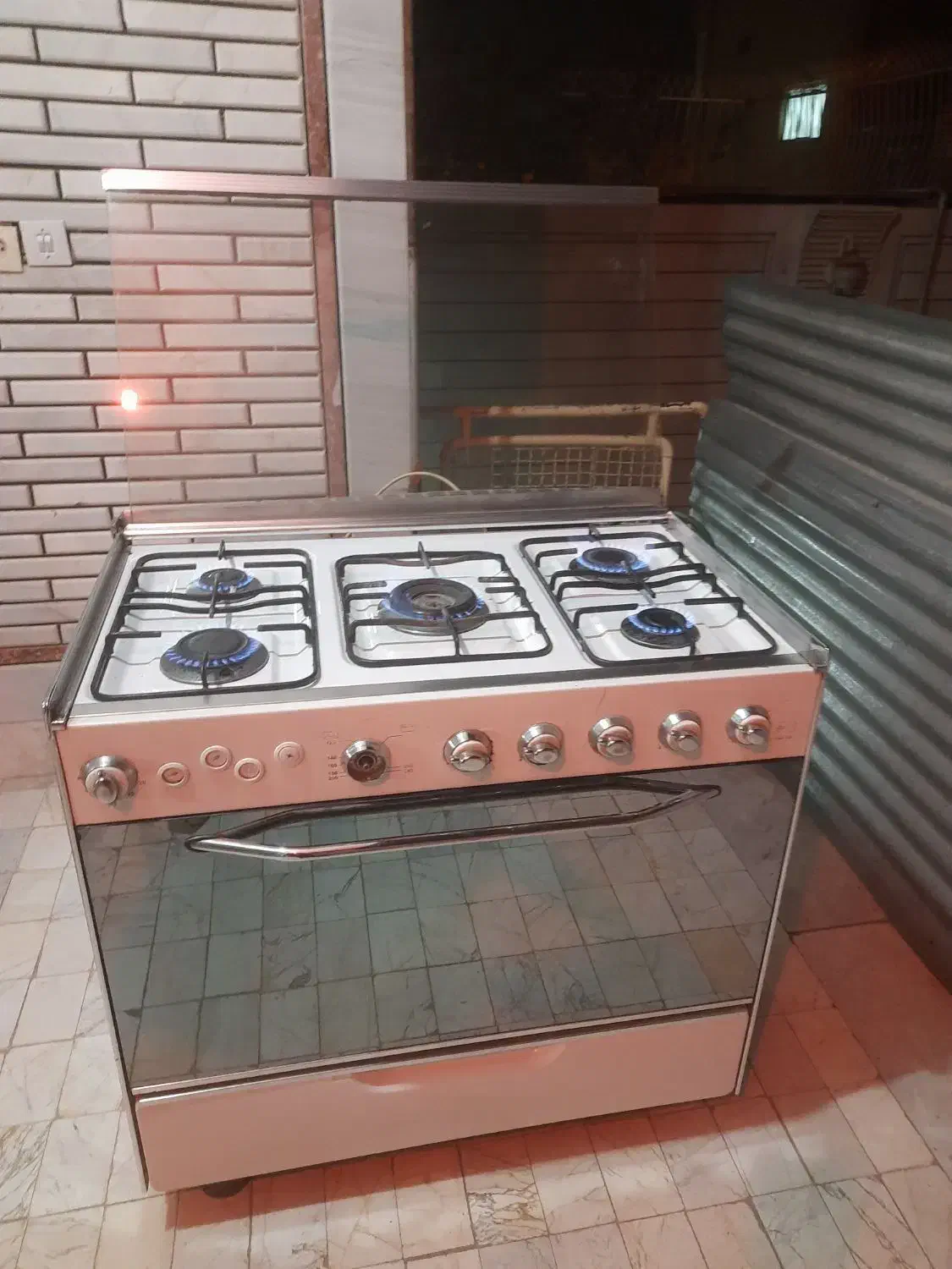 گازفردار و میز تلوزیون ام دی افوزودپز|حراج|خمینیشهر, |دیوار