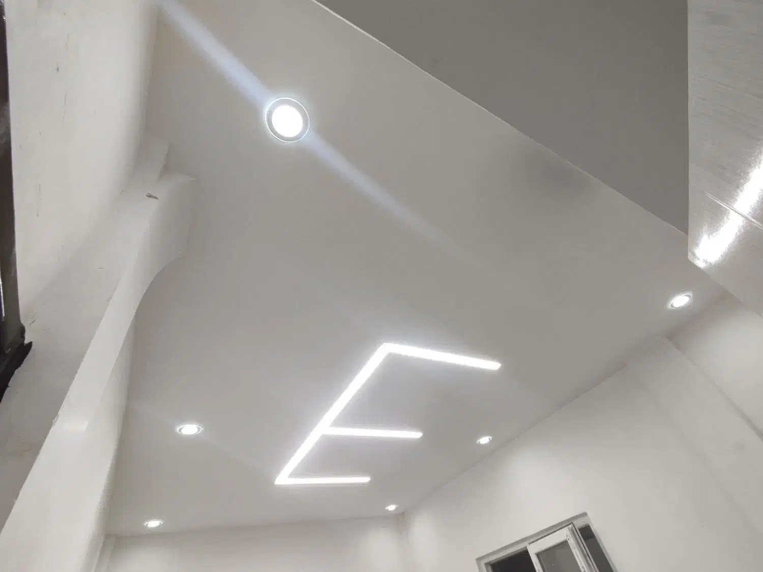 نصب و فروش لاین نوری با نازلترین قیمت|ریسه و چراغ تزئینی|خرمآباد, |دیوار