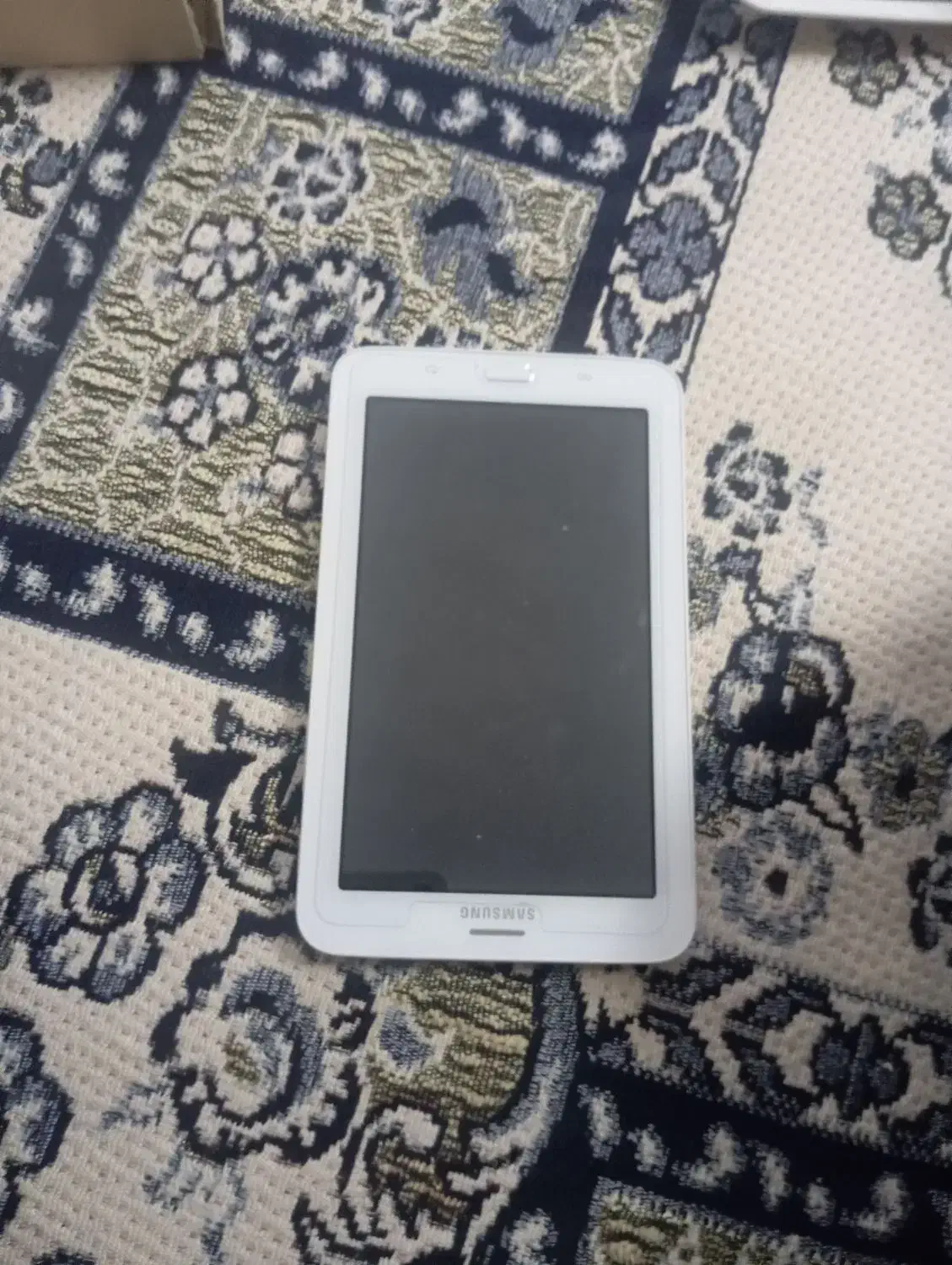 یک عدد تبلت سیم کارت خور و رم خوردر حدنو|تبلت|کرمانشاه, |دیوار