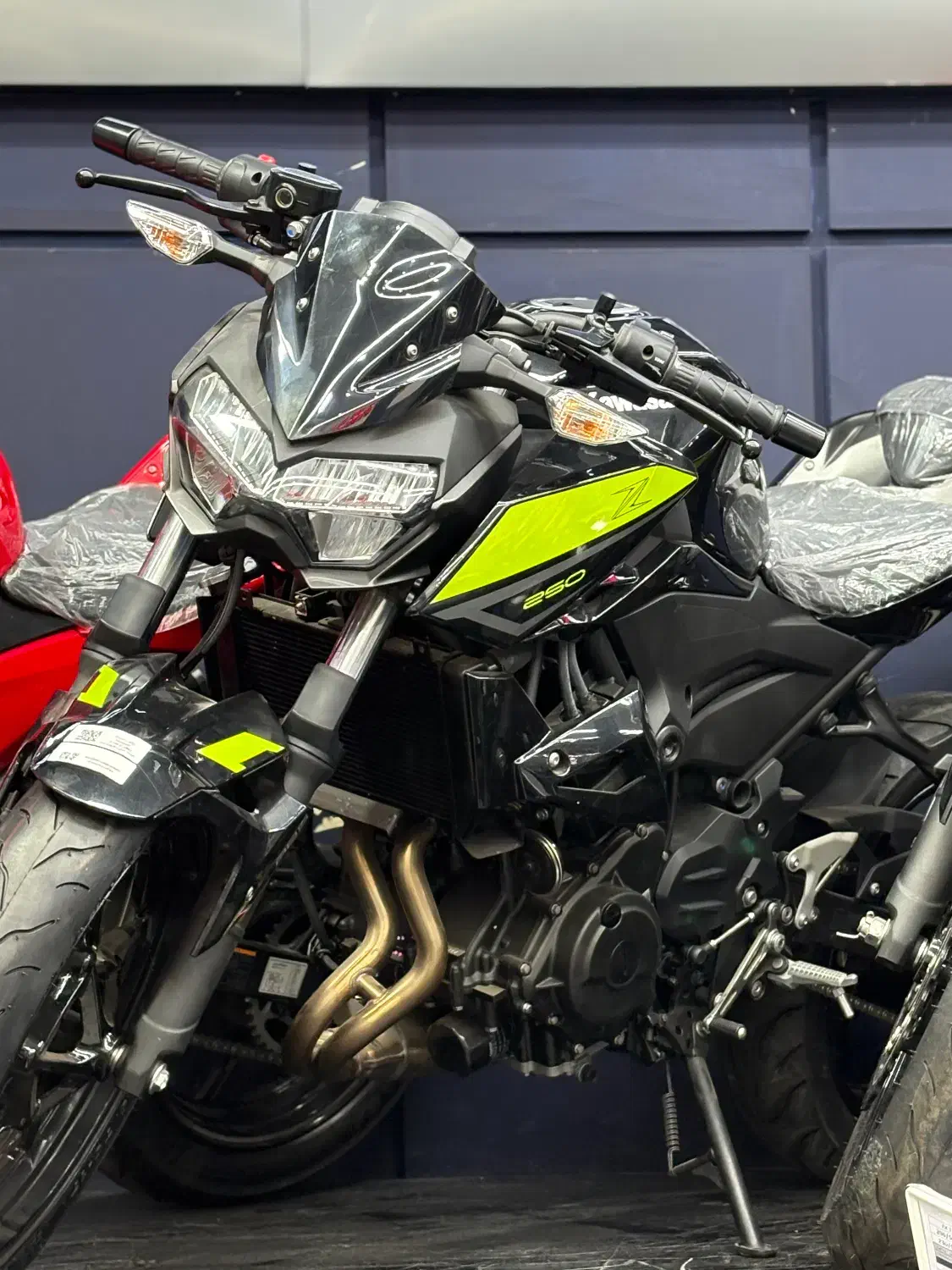 کاوازاکی Z250 مدل ۱۴۰۳ صفر باشرایط اقساط بلند مدت|موتورسیکلت|تهران, جمهوری|دیوار