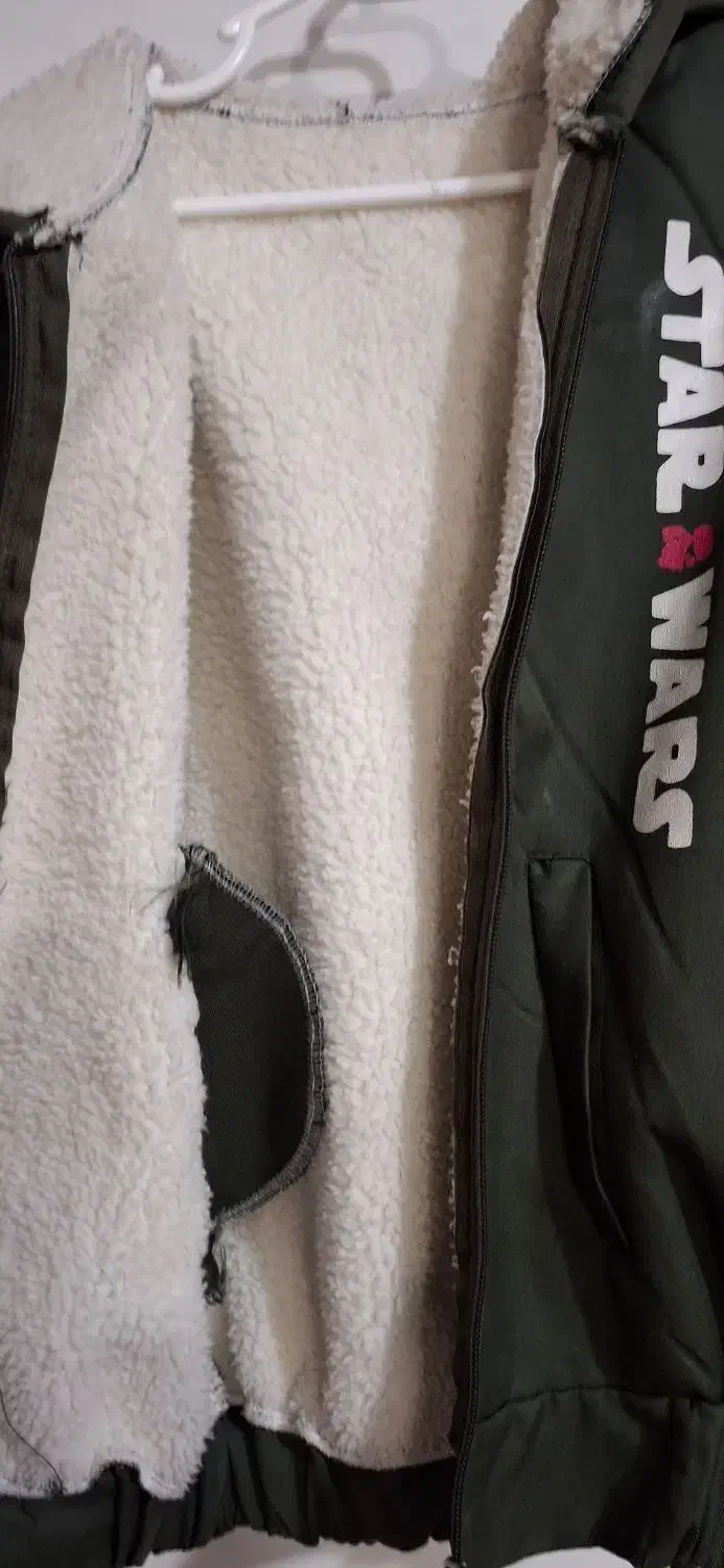 تعدادی کاپشن سویشرت هودی  بلیز شلوارب چگانه|کفش و لباس بچه|اندیشه, اندیشه فاز ۱|دیوار