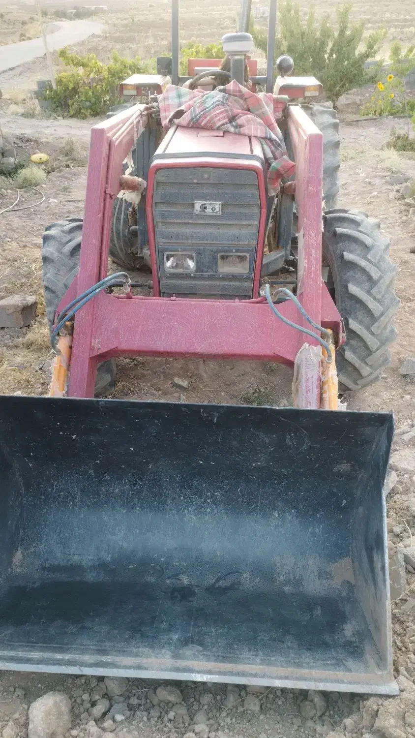 تراکتور|خودرو سنگین|تفت, |دیوار