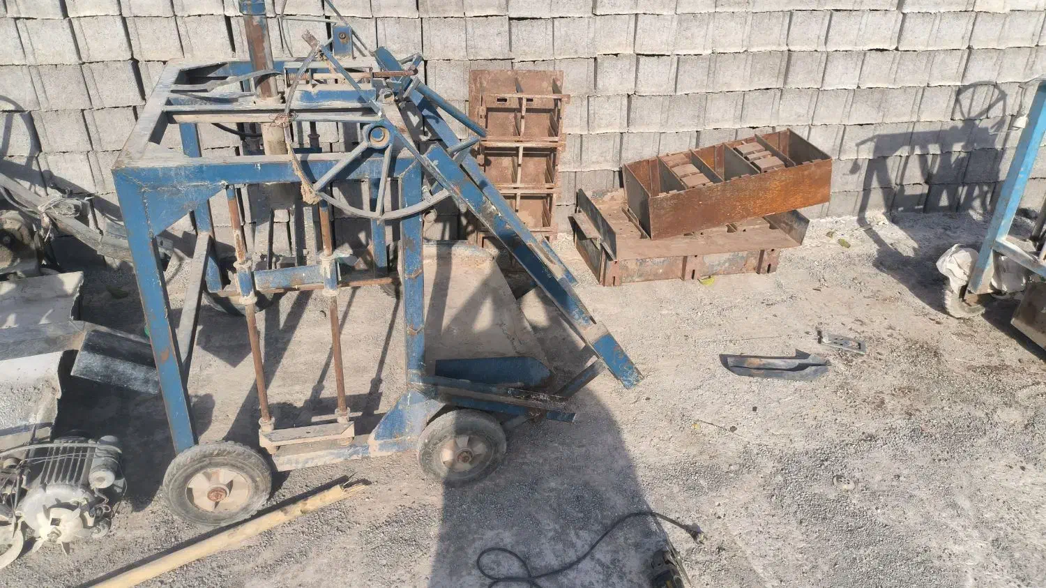 4 عدد دستگاه بلوکه زنی|ماشینآلات صنعتی|مشهد, اروند|دیوار