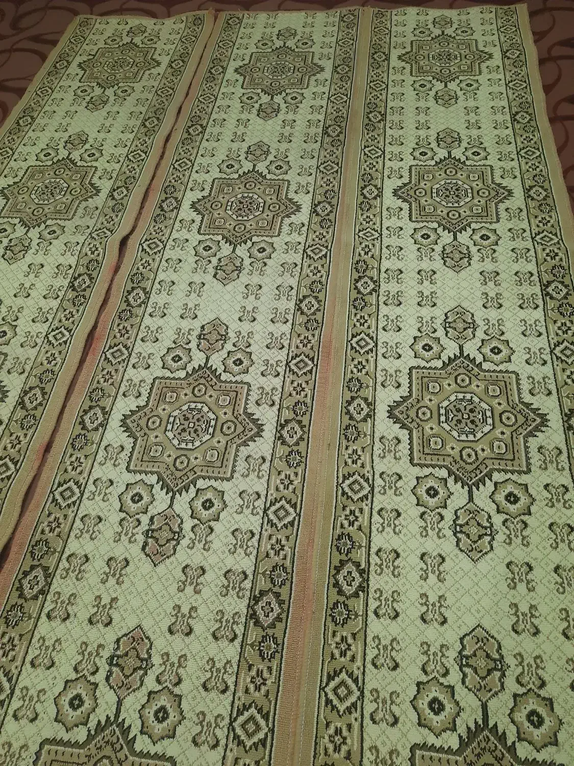 موکت فرشی پله سالم ودرحدنو|فرش|ارومیه, |دیوار