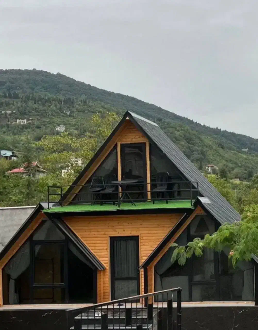 ساخت انواع کلبه های چوبی|خدمات پیشه و مهارت|لاهیجان, کوی آزادگان|دیوار