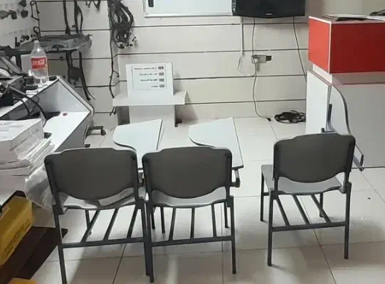 صندلی دانشجویی/میز مدیریت/کتابخانه|صندلی و نیمکت|قزوین, |دیوار