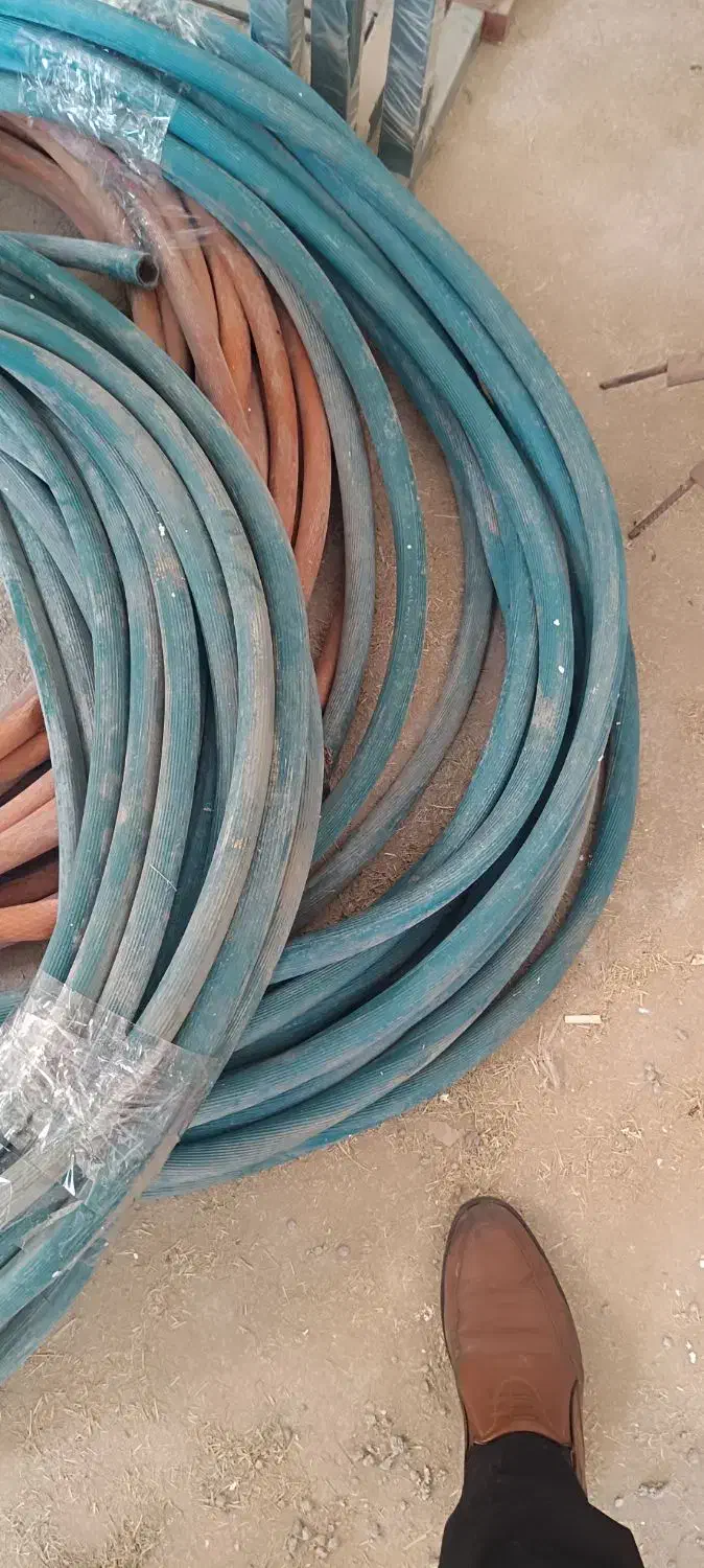 فروش شیلنگ های دسته دوم سایز سه چهارم 3/4|خدمات باغبانی و درختکاری|اهرم, |دیوار