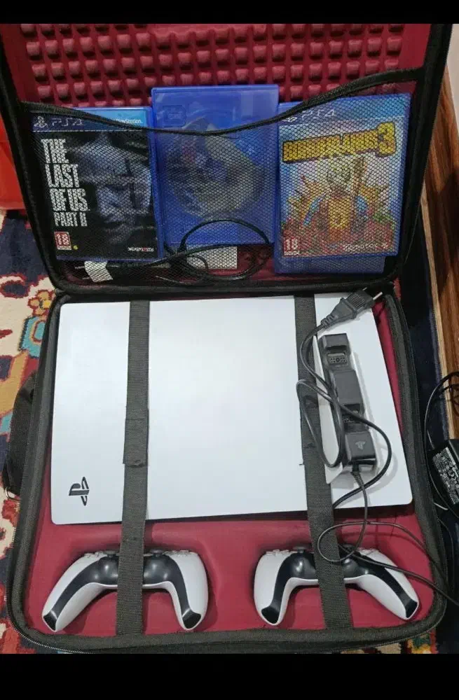 ps5 دیسک خور استاندارد دو دسته|کنسول، بازی ویدئویی و آنلاین|صدرا-فارس, فاز ۱|دیوار