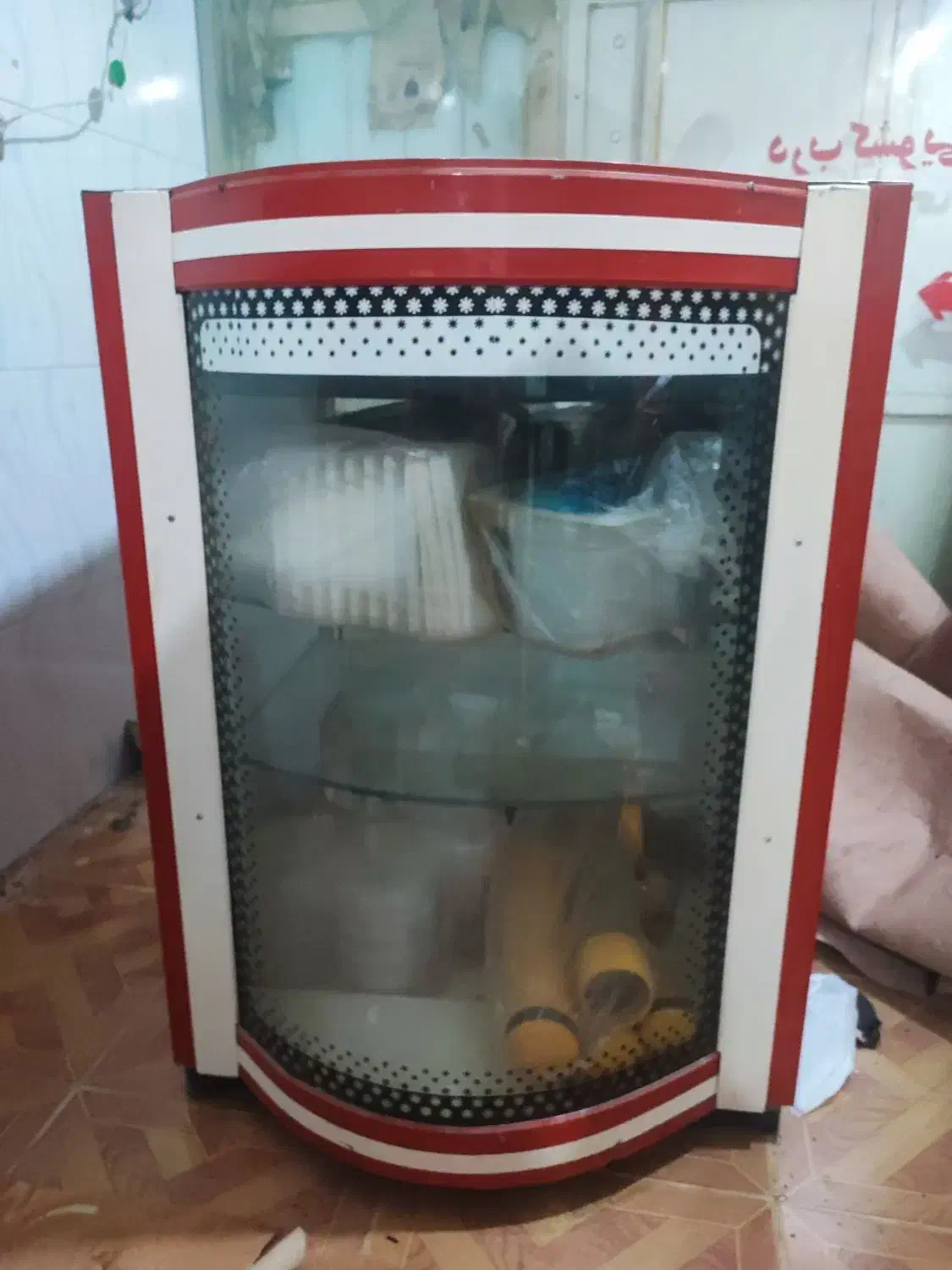 ویترین|فروشگاه و مغازه|ایوان, |دیوار