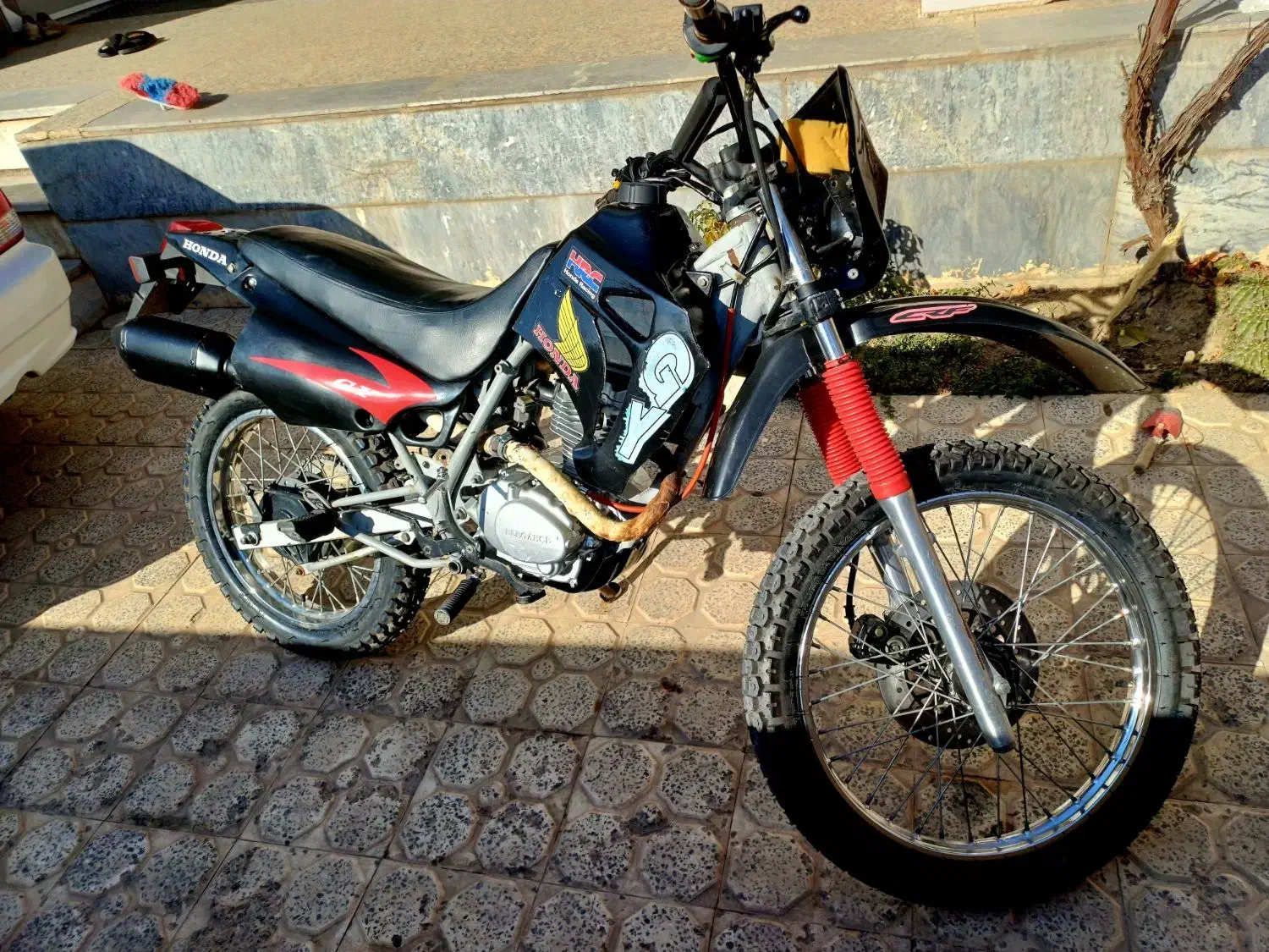 تریل درحد مزایده ای|موتورسیکلت|فولادشهر, زاینده رود|دیوار