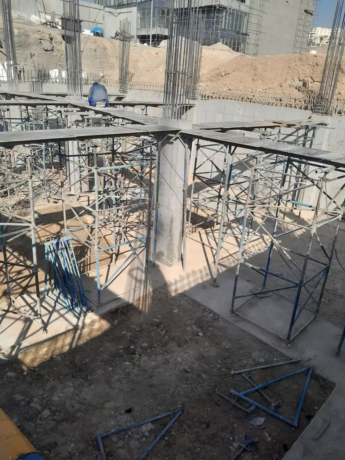 فنداسیون ارماتوربندی قالب بندی سقف تیرچه|خدمات پیشه و مهارت|پردیس, فاز ۴|دیوار