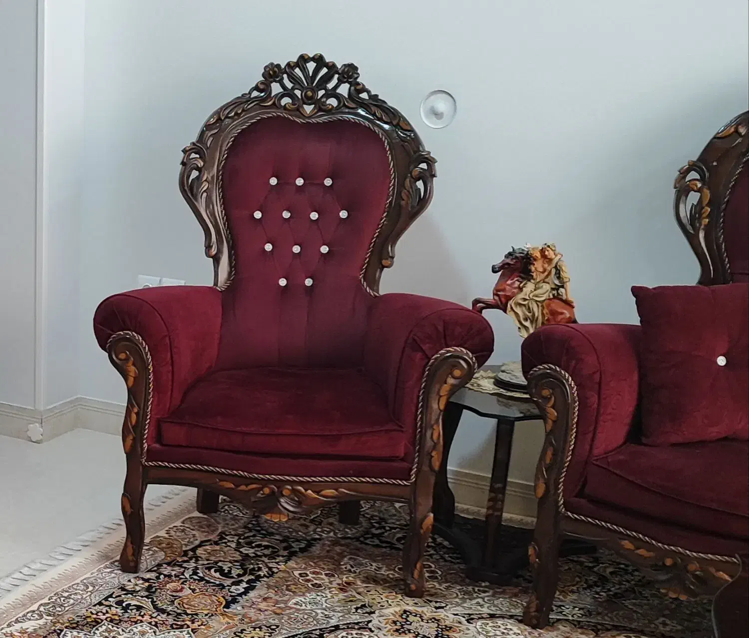 مبل سلطنتی هفت نفره|مبلمان خانگی و میز عسلی|خمینی‌شهر, |دیوار