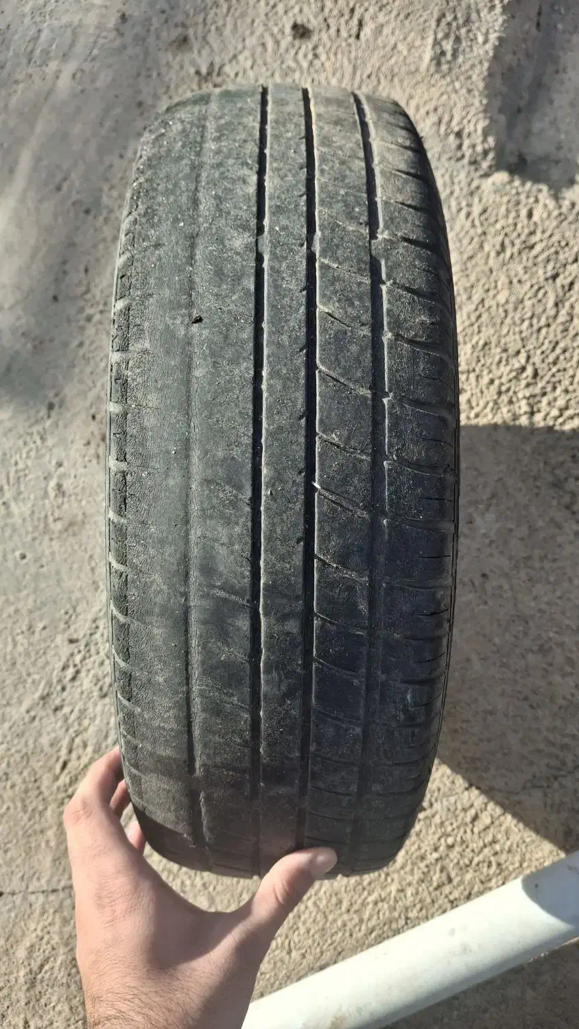 یک عدد تایر پراید(ایران تایر)|قطعات یدکی و لوازم جانبی|ابهر, |دیوار