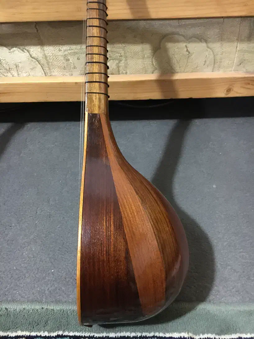 سه تار هادی|سازهای سنتی|دزفول, |دیوار