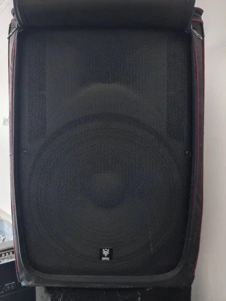 باند برقی|صوتی و تصویری|بافق, |دیوار