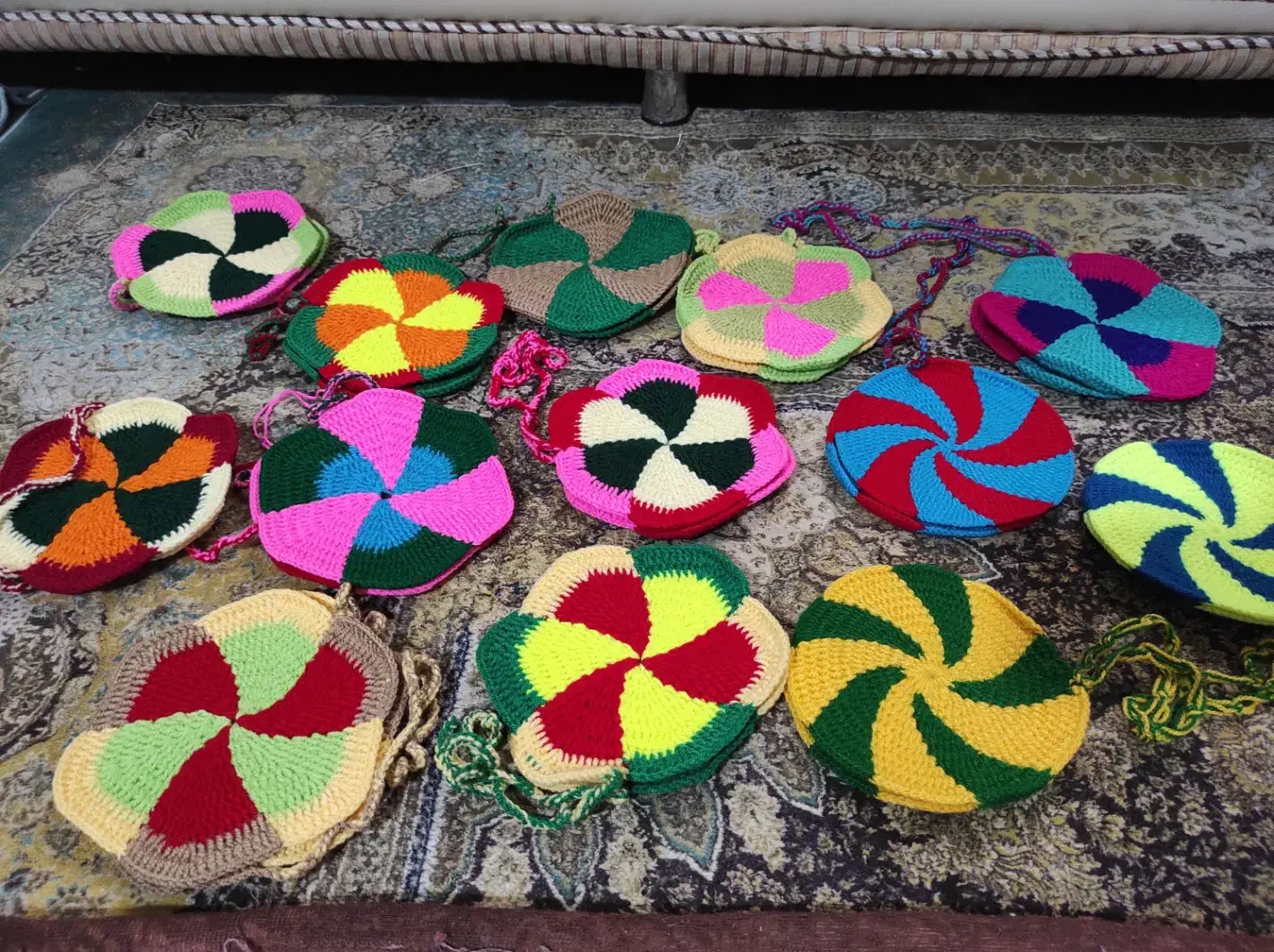 دستگیره اشپزخونه بافتنی|لوازم خیاطی و بافتنی|فولادشهر, B7|دیوار