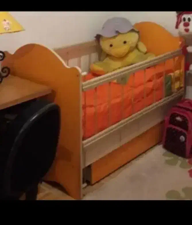 تخت خواب کودک گهواره دار|تخت و صندلی بچه|سلماس, |دیوار