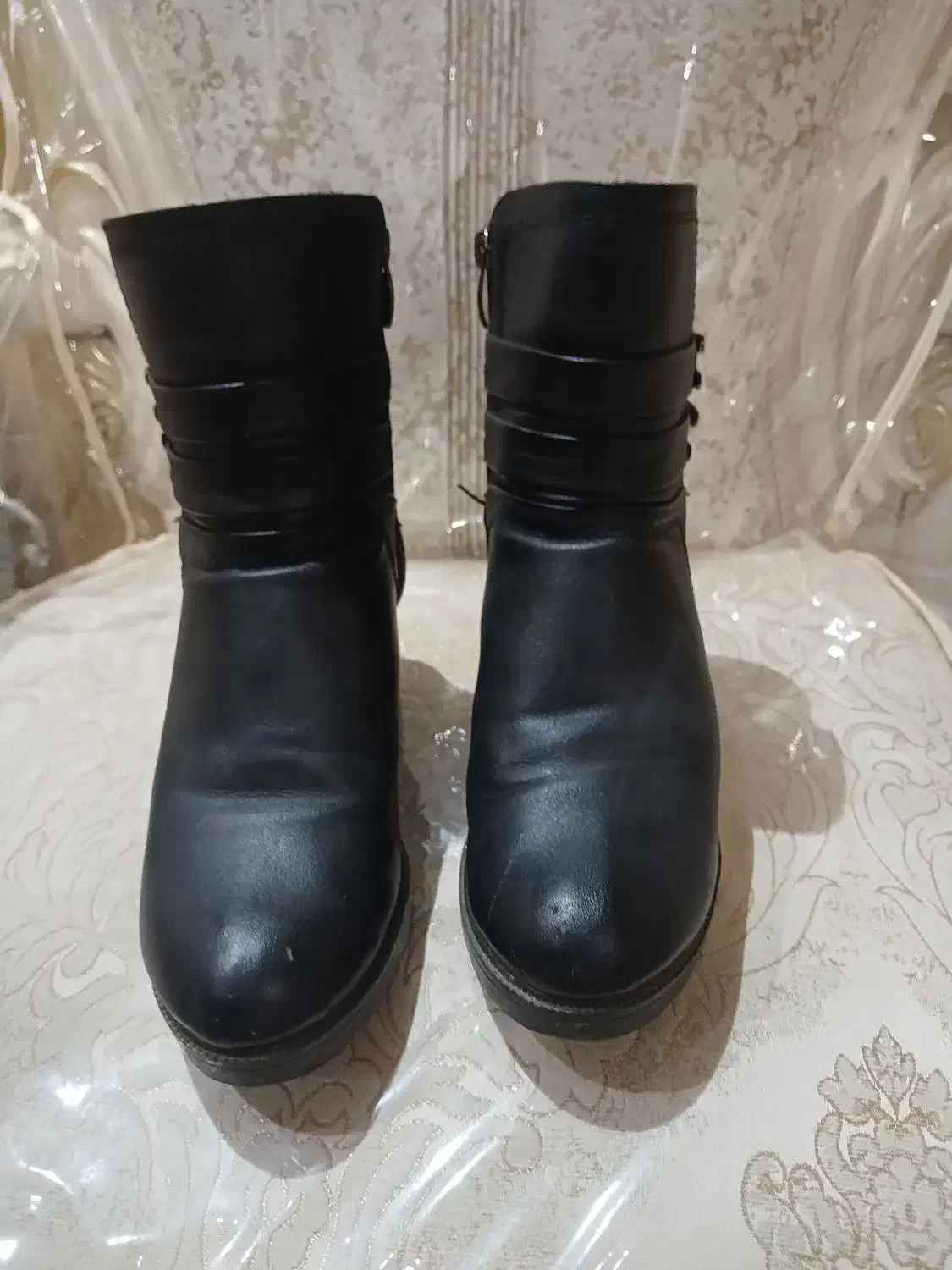 پوتین مشکی سایز ۳۹ به چهل هم میخوره۱۵۰۰۰ت|کیف، کفش، کمربند|اردبیل, |دیوار