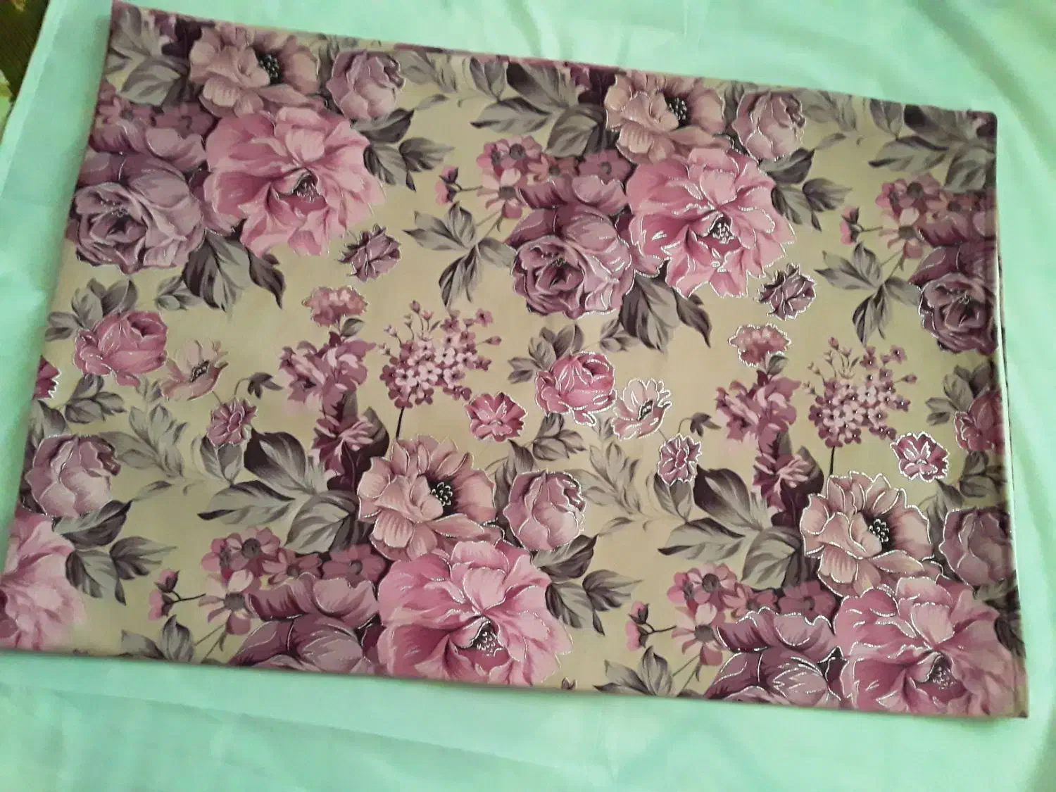 روبالشتی|رختخواب، بالش، پتو|اراک, |دیوار