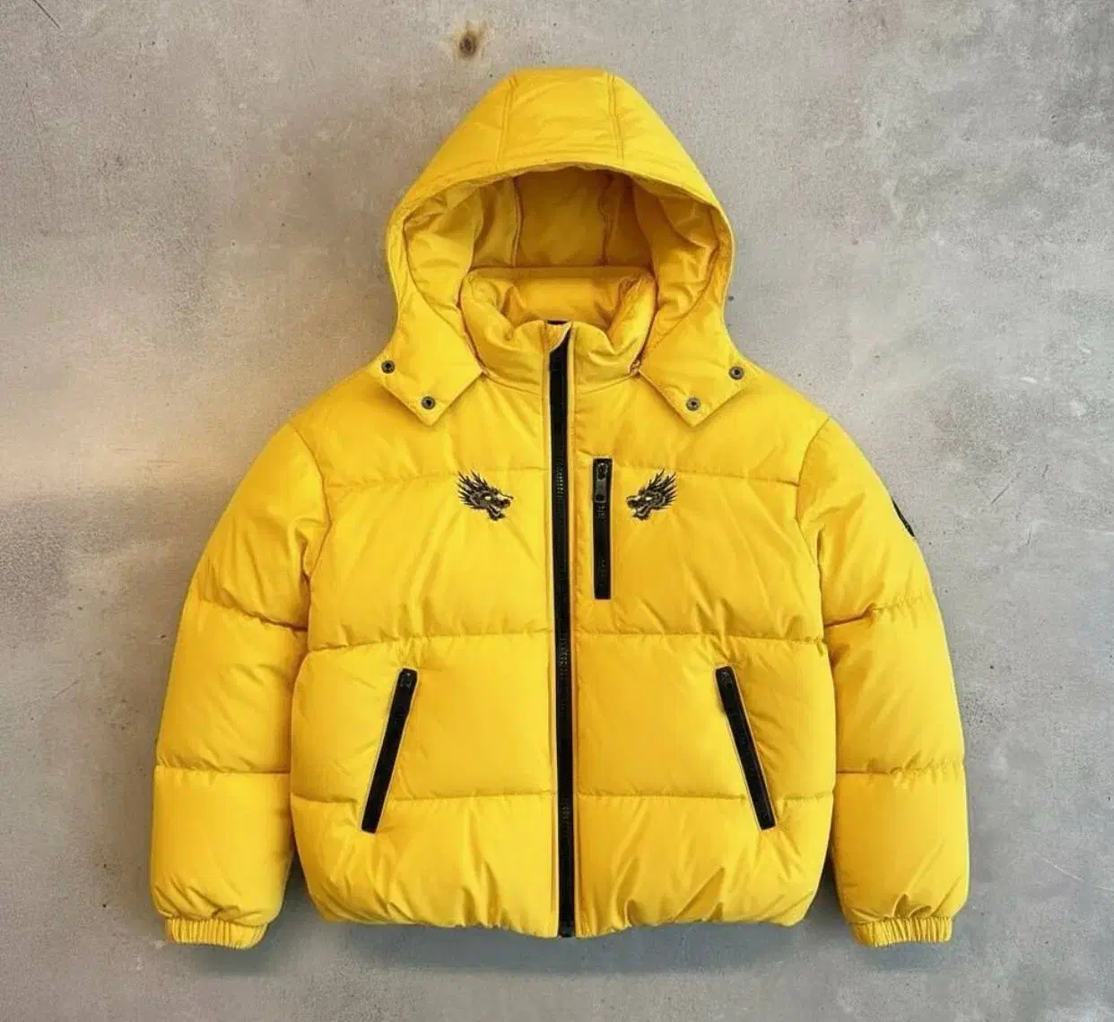 سیروان تاناکورا پفکیcapshan (modrn) روز (عمده)|لباس|تهران, مولوی|دیوار