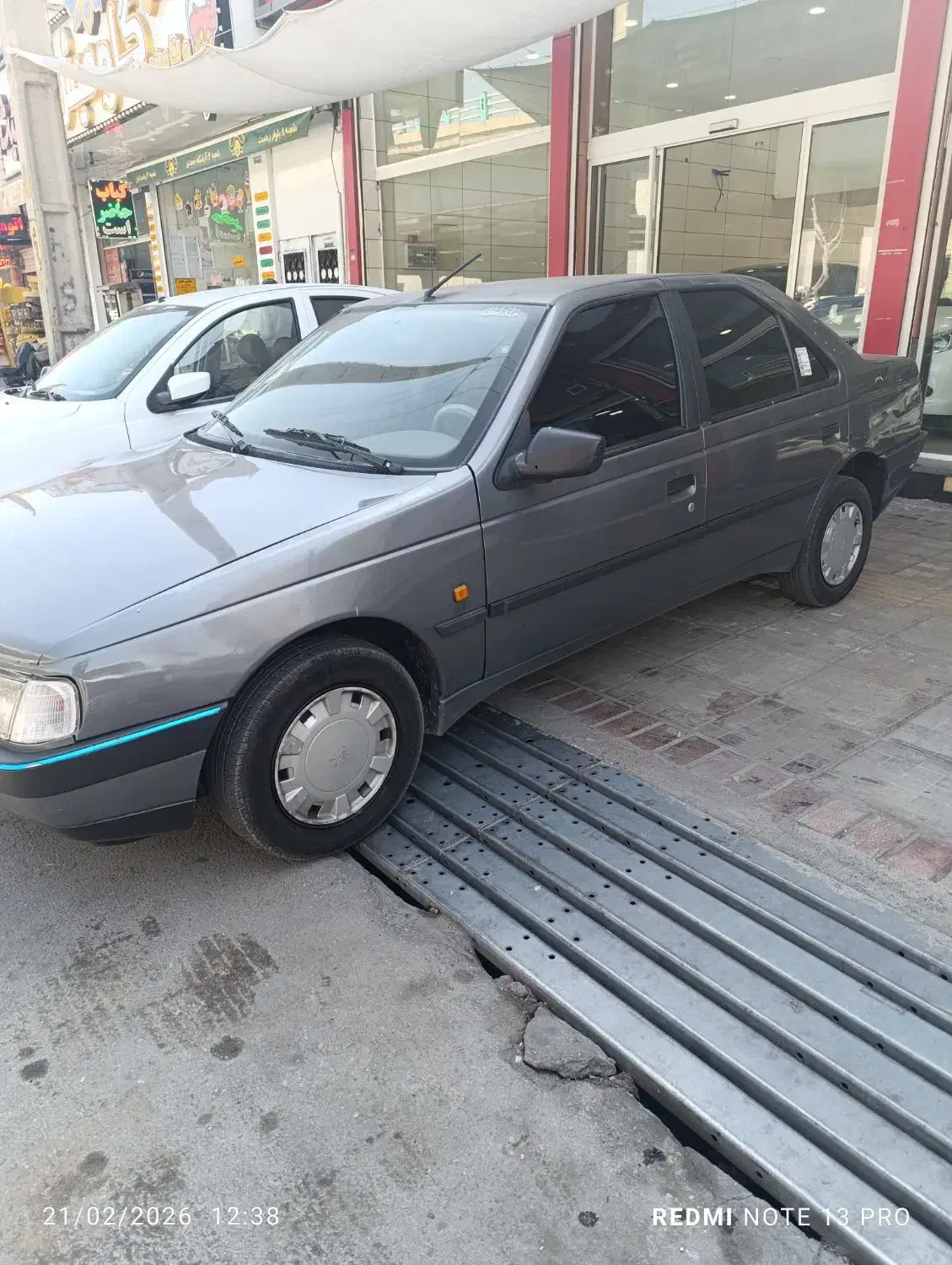 پژو405مدل92|خودرو سواری و وانت|شیراز, مسلم|دیوار