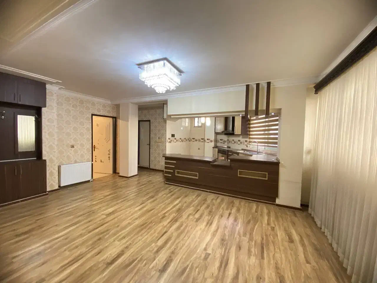 بهمن شرقی 80 متر 2خواب طبقه اول نما|اجارهٔ آپارتمان|ساری, |دیوار