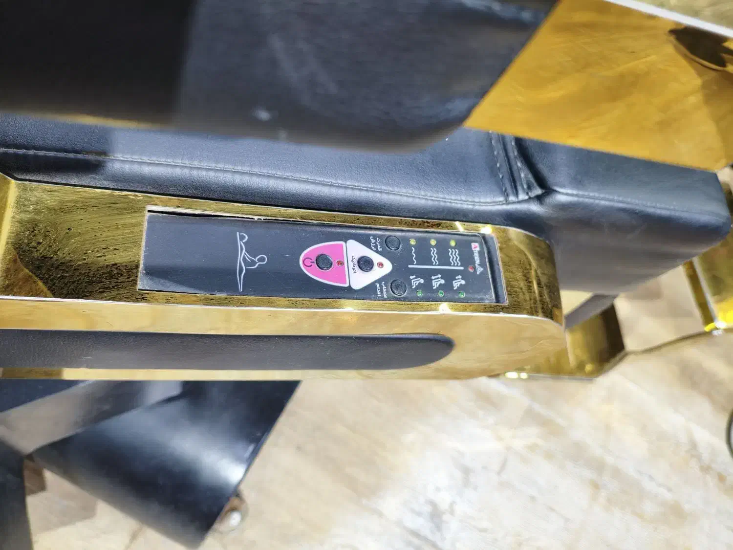 صندلی آرایشگاه ماساژوردار|آرایشگاه و سالن‌های زیبایی|جیرفت, |دیوار