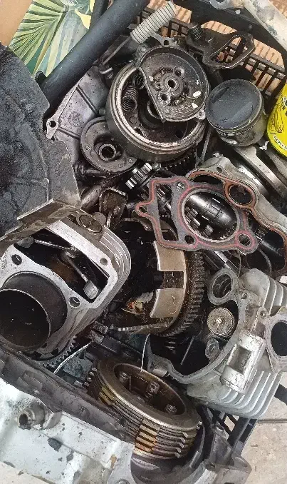 انجین|قطعات یدکی و لوازم جانبی|قم, شهدا|دیوار