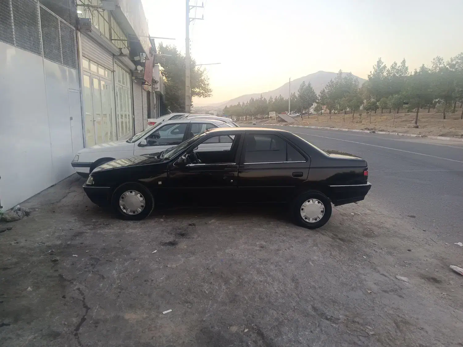 ۴۰۵glxمدل۸۲درحد|خودرو سواری و وانت|صحنه, |دیوار