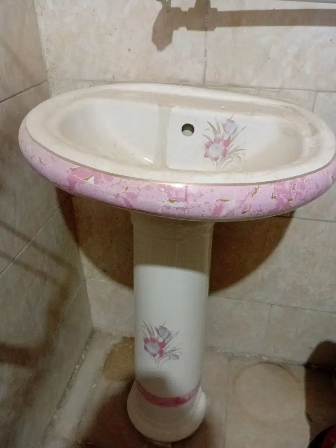 سینک توالت|لوازم سرویس بهداشتی|زاهدان, |دیوار