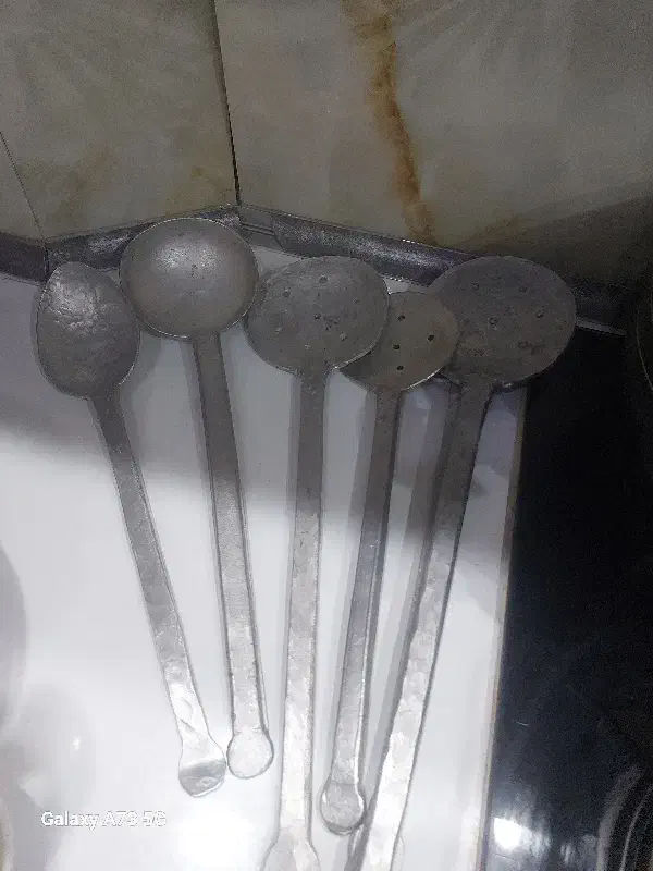 چند عدد کفگیر وملاقه|ظروف سرو و پذیرایی|فولادشهر, C2|دیوار