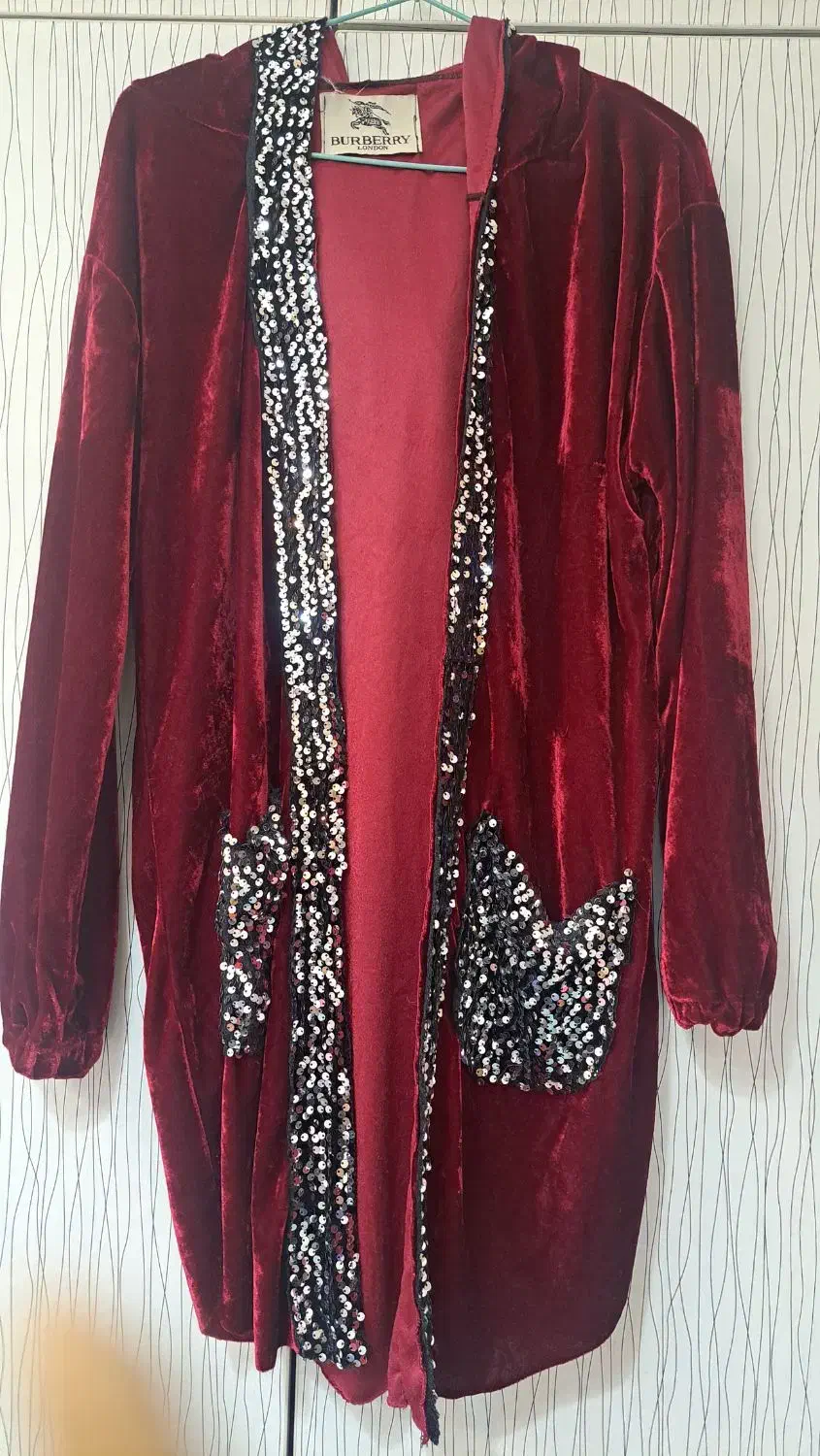 تعدادی پالتو و بافت و ست اسپرت و کلاه|لباس|اصفهان, پوریای ولی|دیوار