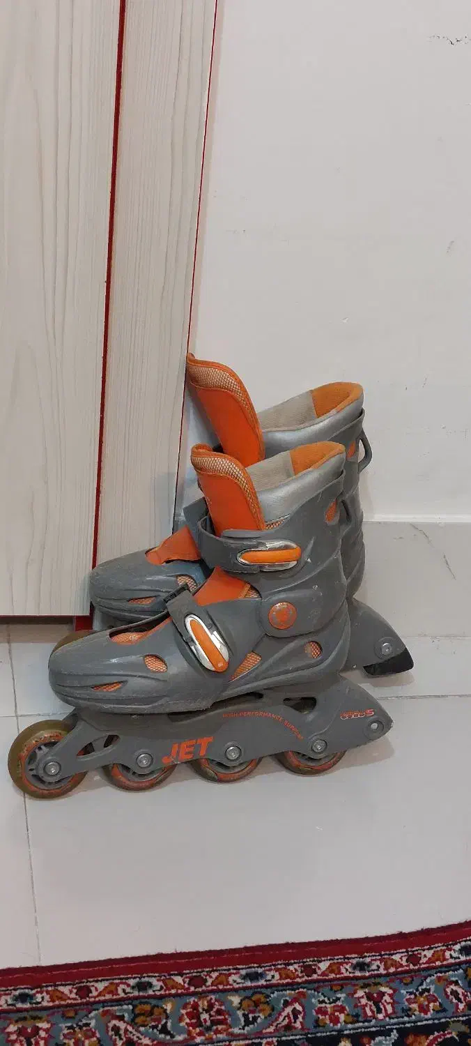 یک جفت اسکیت|دوچرخه، اسکیت، اسکوتر|نیشابور, هفده شهریور|دیوار