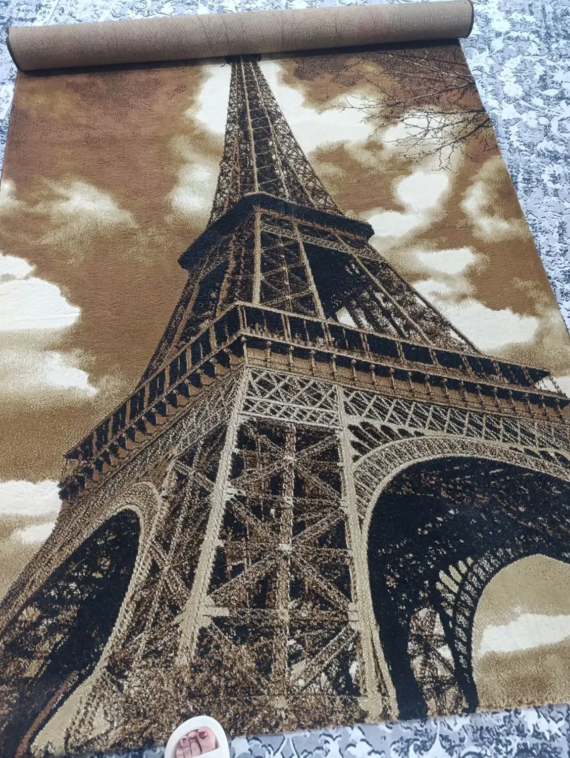 فرش 4 متری طرح ایفل سالم|فرش|عباسآباد, |دیوار