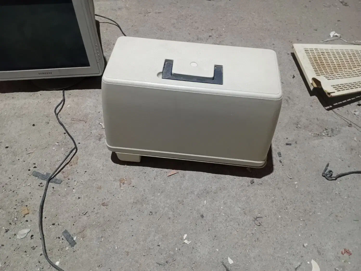 ترازو. وتلویزیون|تلویزیون و پروژکتور|همدان, |دیوار