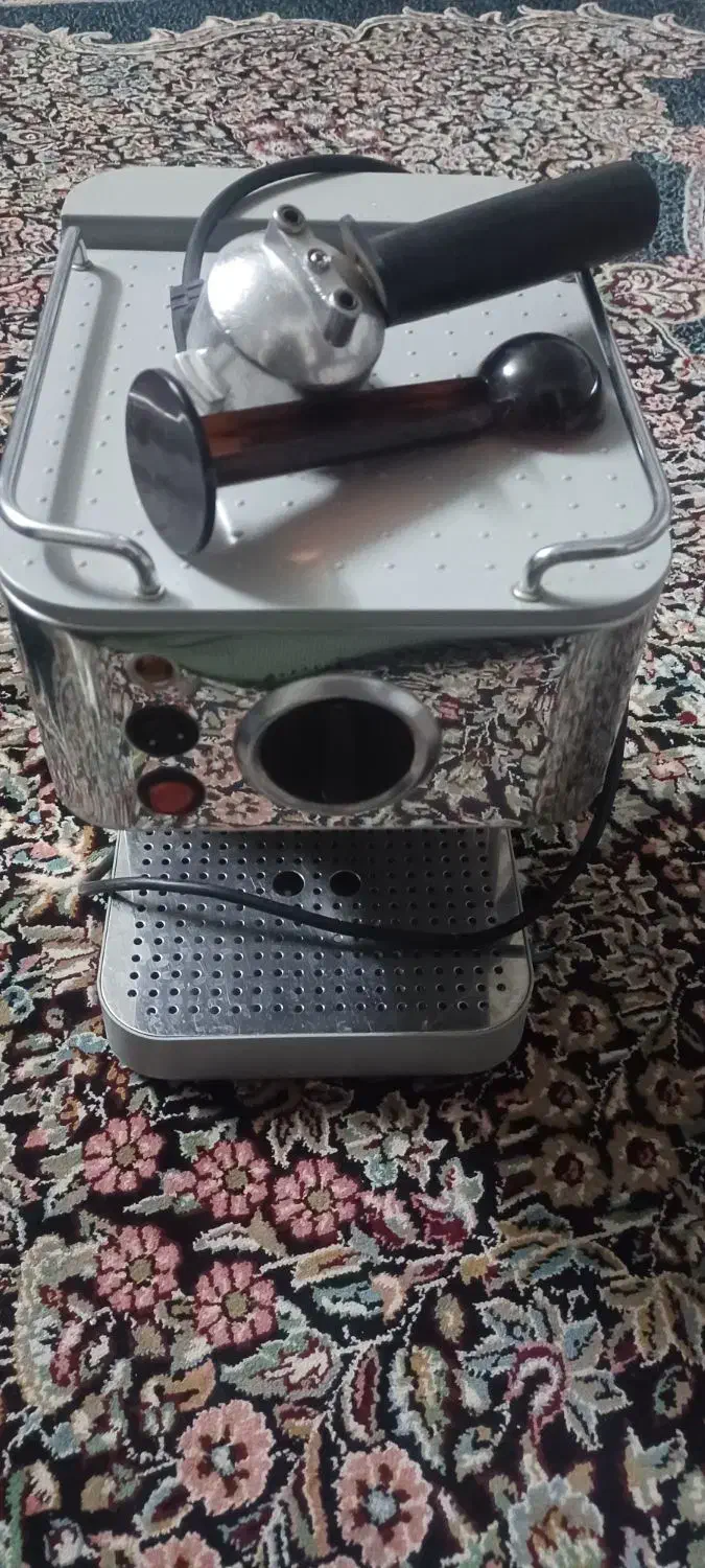 قهوه ساز|کافی‌شاپ و رستوران|خرم‌آباد, |دیوار