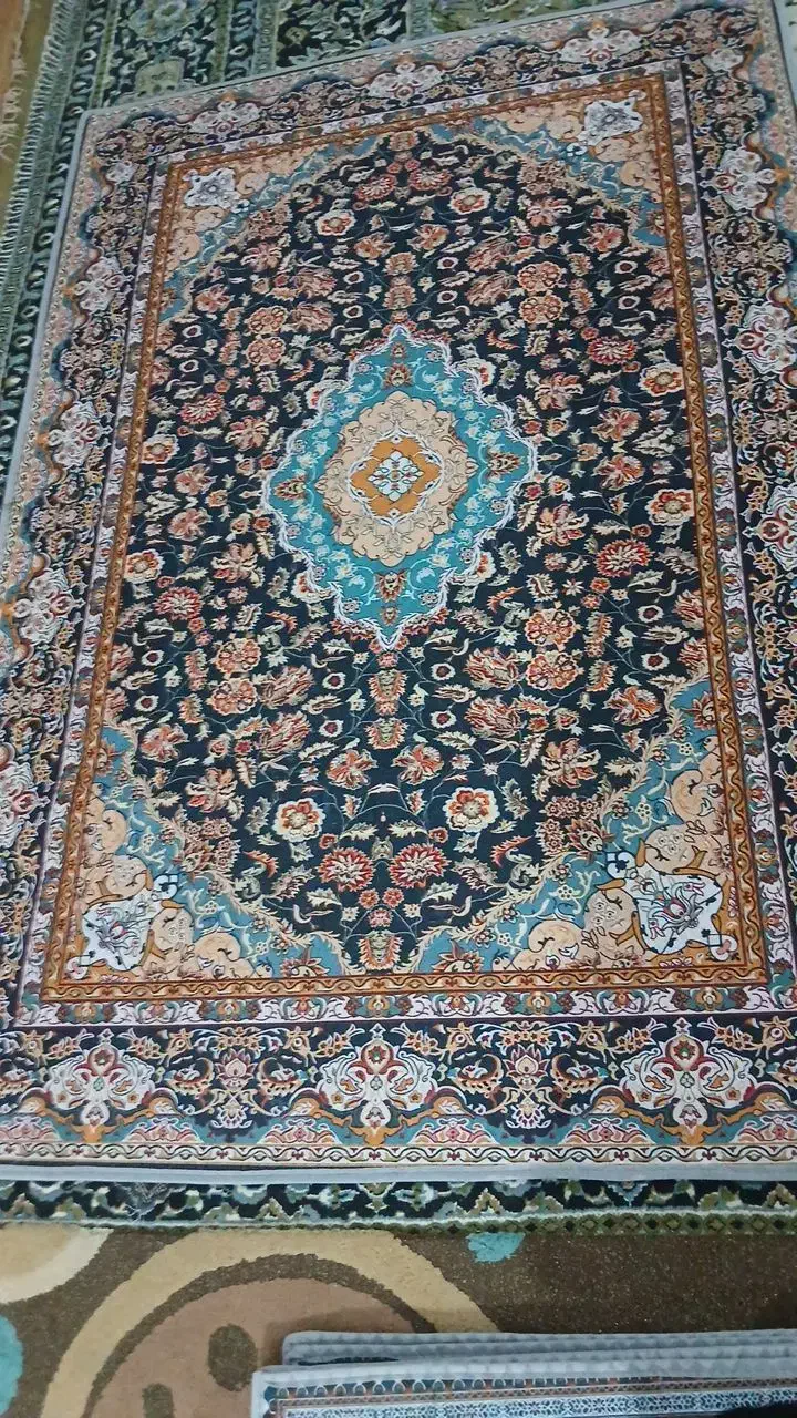 قالیچه نمدی|فرش|اصفهان, راه آهن|دیوار