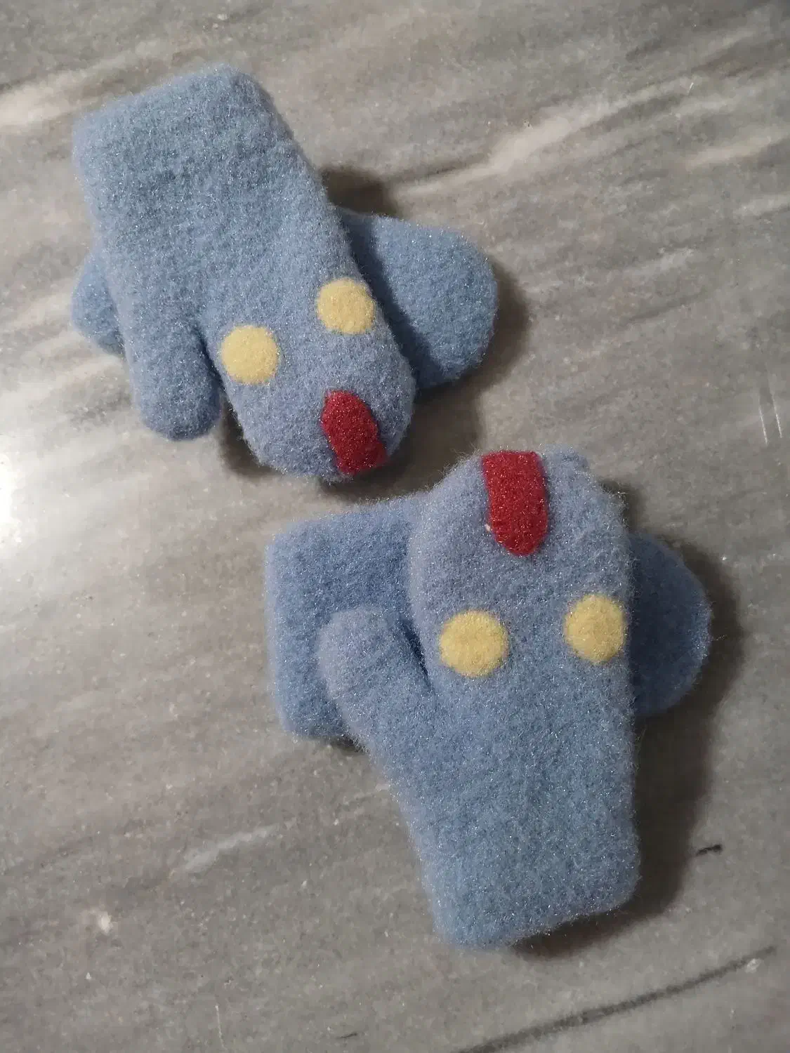 دستکش بچگانه|کفش و لباس بچه|ساوه, |دیوار