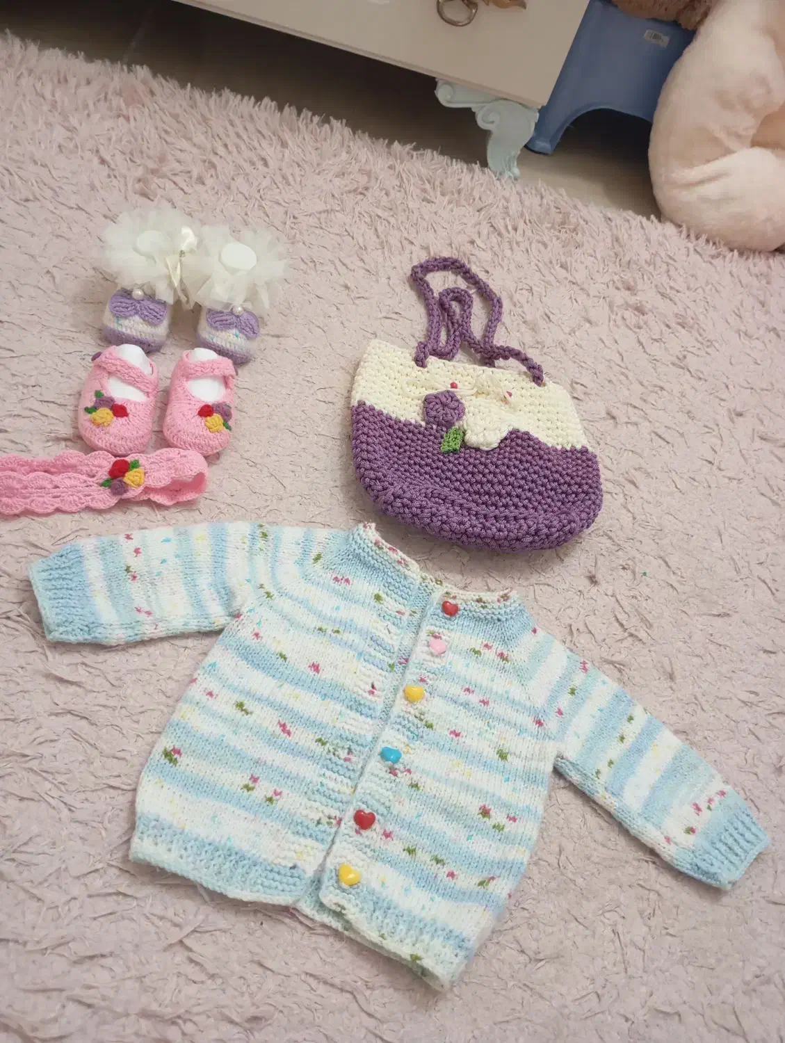 بافتنی|کفش و لباس بچه|بندر دیر, |دیوار