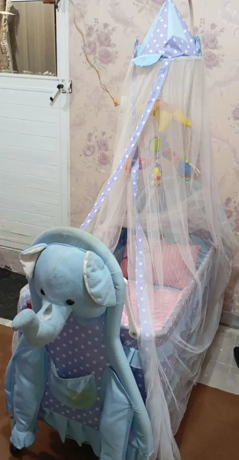 فروش فوری گهواره نوزاد|تخت و سرویس خواب|پاکدشت, پاکدشت (مامازند)|دیوار