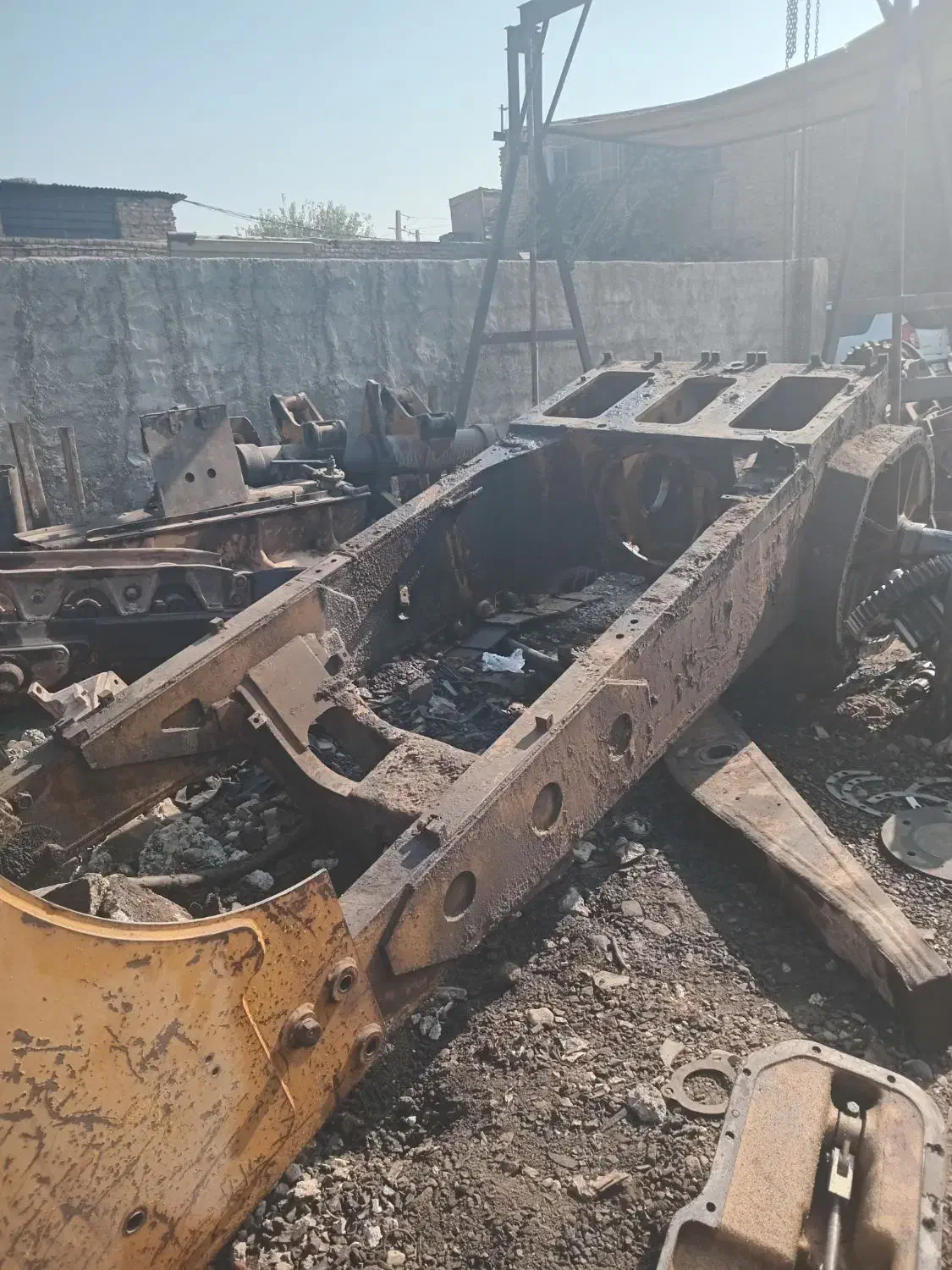 بولدوزر کوماتسو ۸۵|قطعات یدکی و لوازم جانبی|چهاردانگه (تهران), |دیوار