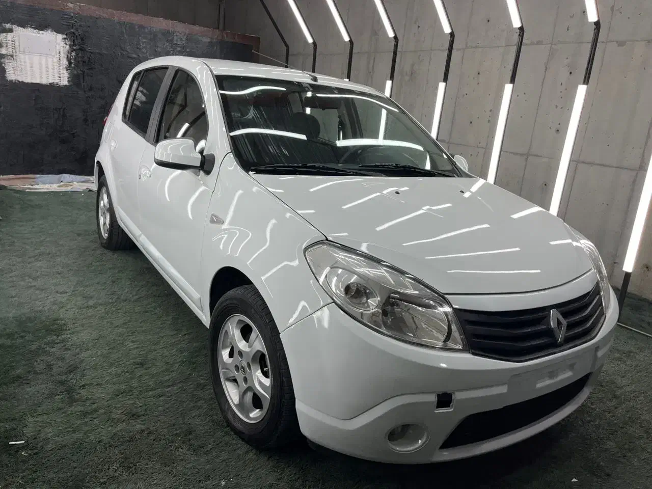 رنوساندرو اتومات مدل96کارکرد 110هزارتا بدون رنگ|خودرو سواری و وانت|تهران, مهران (سیدخندان)|دیوار