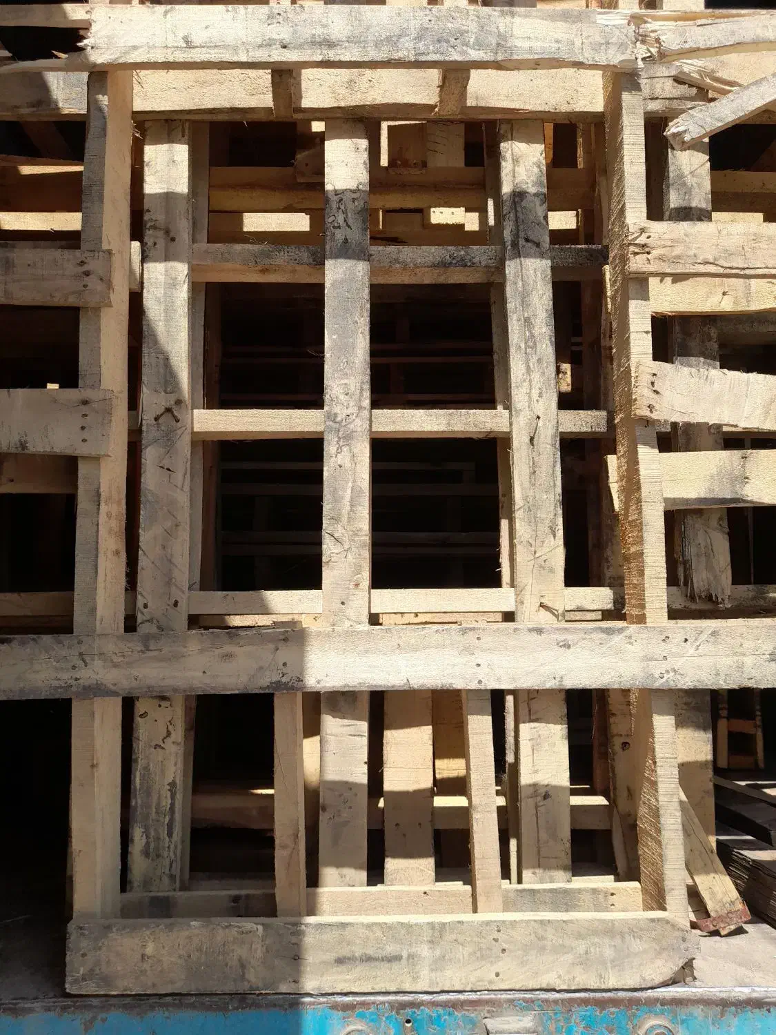 خریدوفروش پالت چوبی سالم وشکسته|عمده‌فروشی|قم, قلعه صدری|دیوار