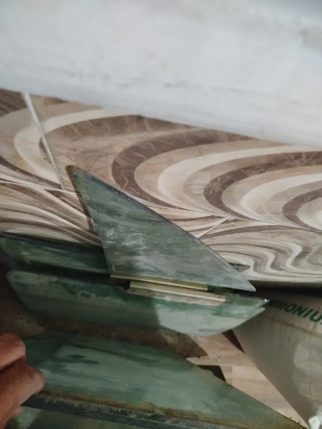 شیشه اتومبیل|قطعات یدکی و لوازم جانبی|ارژن, |دیوار