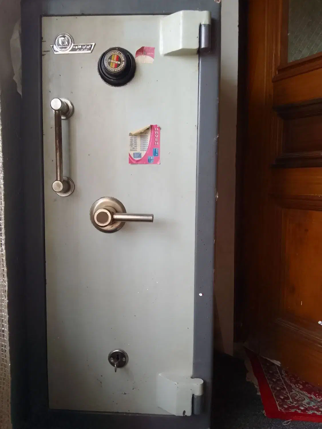 فروش فوری گاوصندوق ایران کاوه نسوز و رمزصنعتی.درحد|ابزارآلات|تالش, هشتپر|دیوار