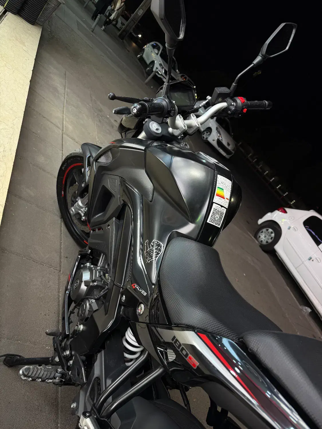 بنلی ۱۸۰s درحد|موتورسیکلت|کرج, حیدرآباد|دیوار