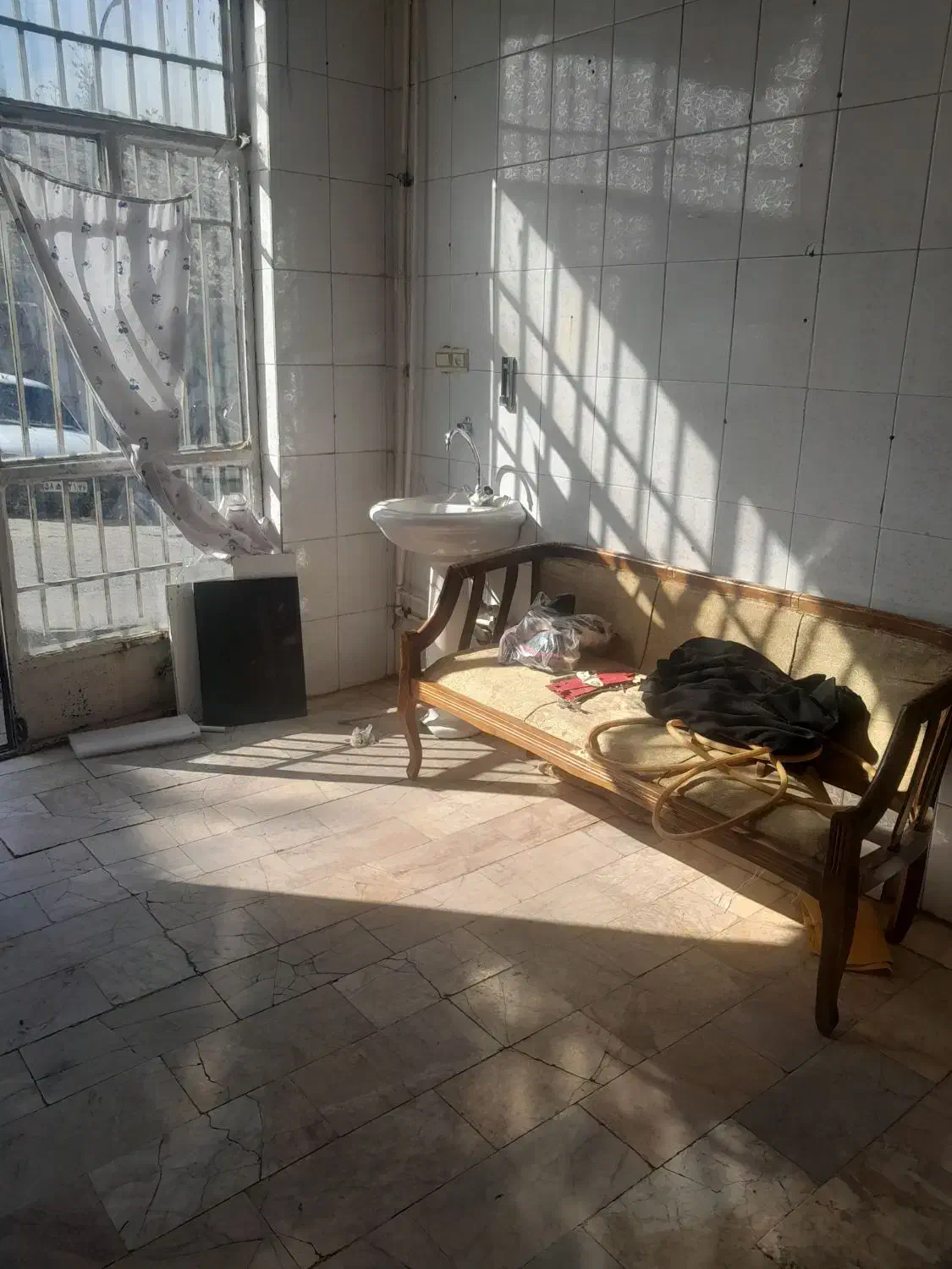 اجاره مغازه ۱۷ متری|اجارهٔ مغازه و غرفه|مشهد, هفت تیر (نه دره)|دیوار