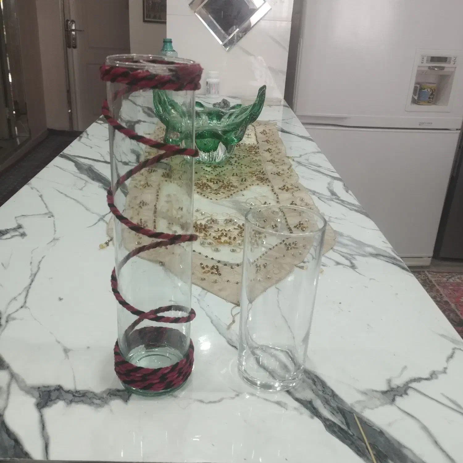 دوعددگلدان بلور کوچیکه وبزرگ سالم|صنایع دستی و سایر لوازم تزئینی|تهران, بنیهاشم|دیوار